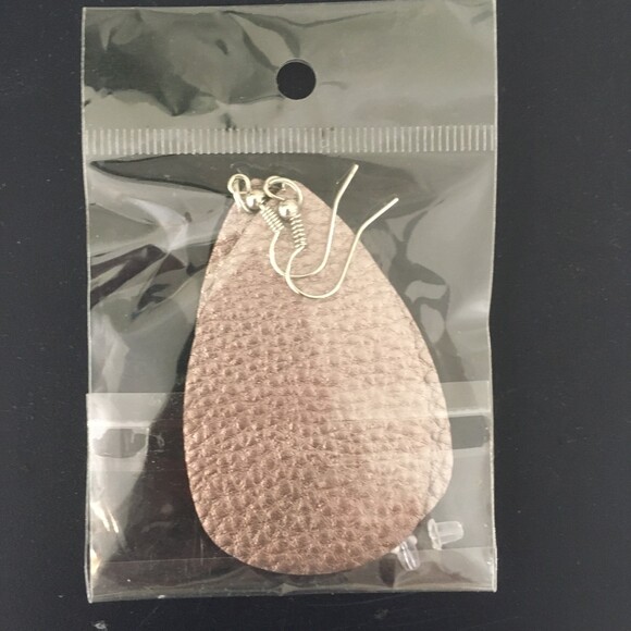 NEW Bronze Dangle Earrings Leaf Snakeskin Boho Bohemian Dressy Casual Shimmery - Picture 1 of 4